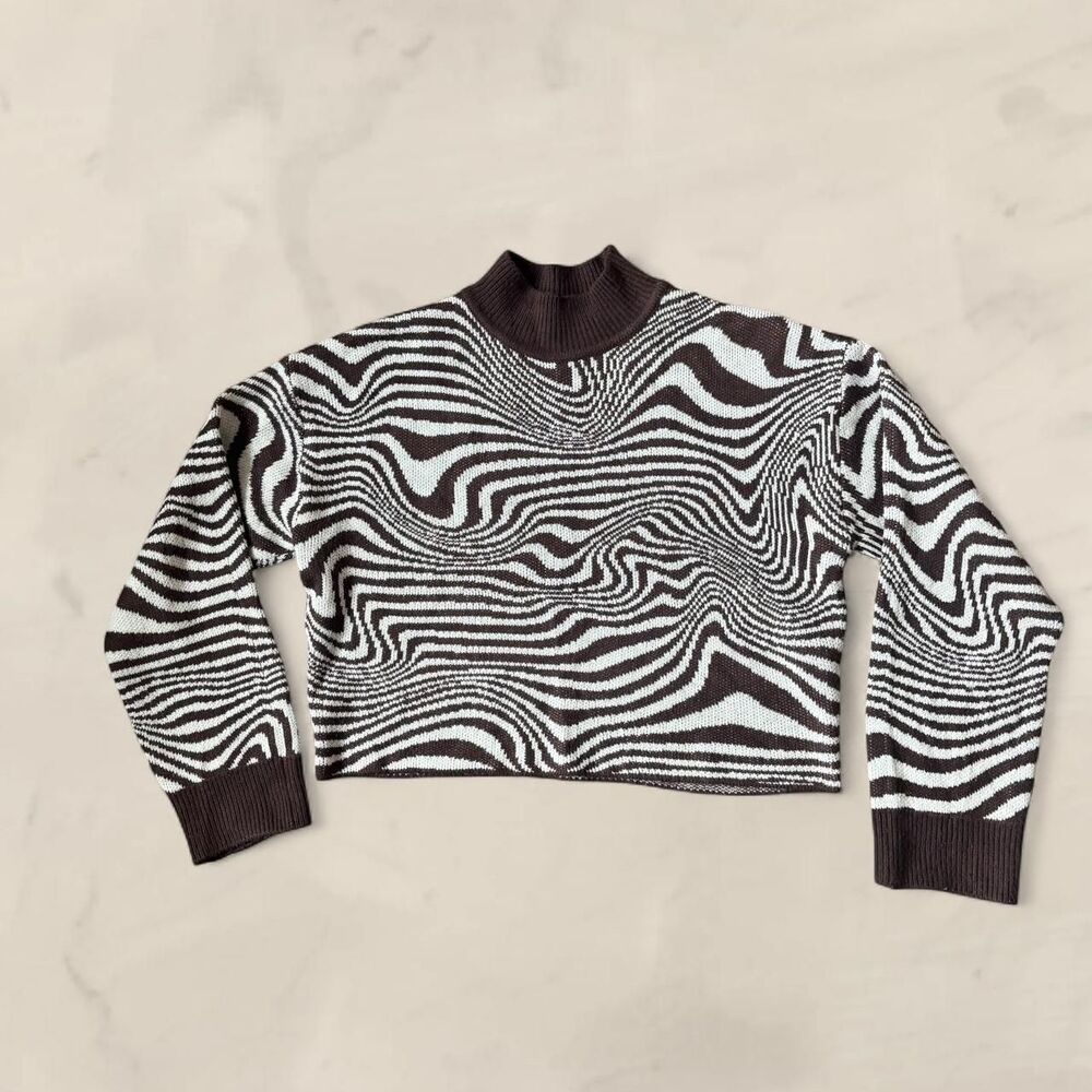 H&M brown and white zebra print mock neck sweater XS